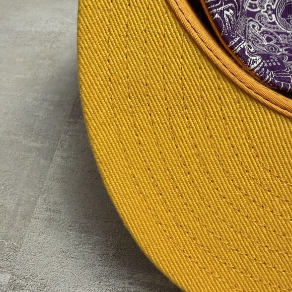 Los Angeles Lakers Adidas Fitted Hat Size 7 3/4 7.25 AOP Paisley All Over Print - Picture 15 of 16